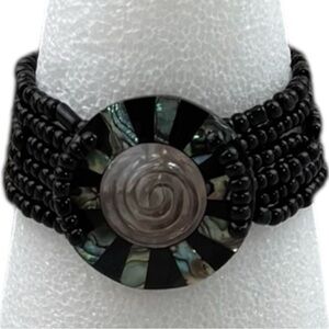 Artisan Black Beaded Stretch Bracelet Abalone Shell Spiral Pendant 8” Black